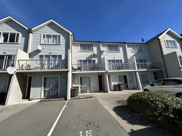 Apartment for rent in Addington, Canterbury