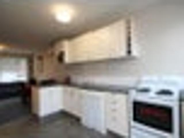 Apartment for rent in Addington, Canterbury