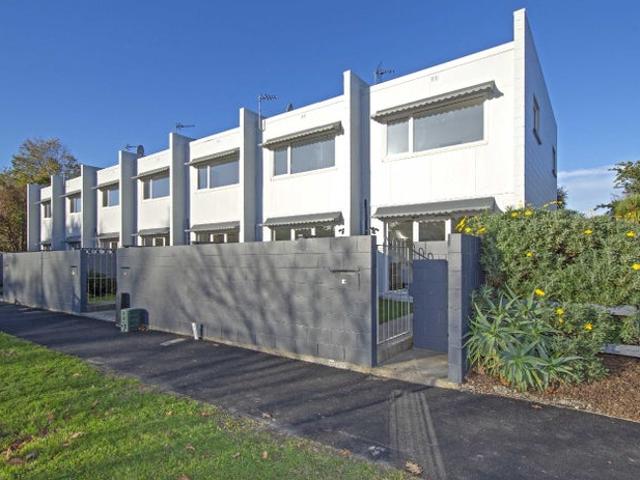 House for rent in Addington, Canterbury