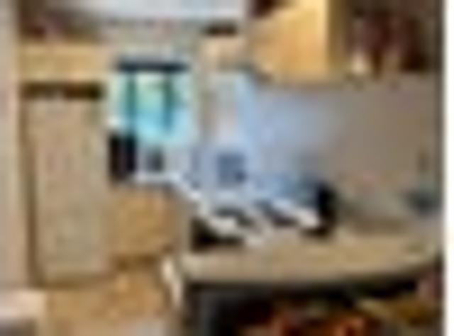 Townhouse for rent in Addington, Canterbury