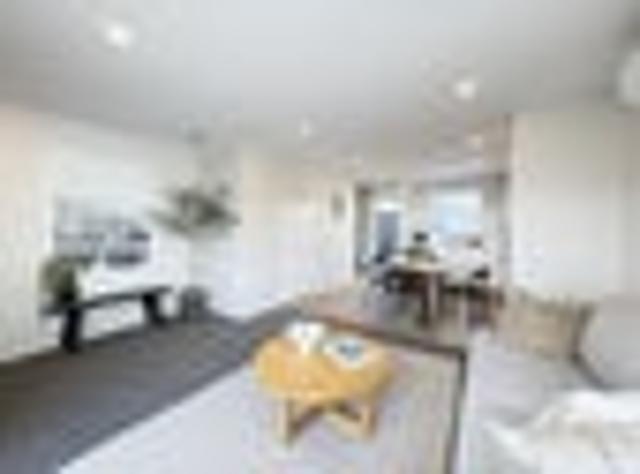 Townhouse for rent in Addington, Canterbury