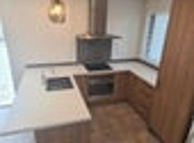 Townhouse for rent in Addington, Canterbury