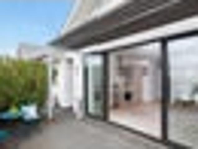 Apartment for rent in Addington, Canterbury