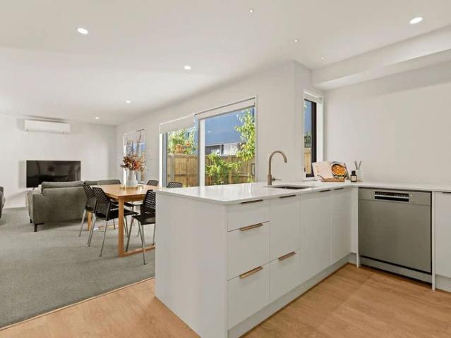 House for rent in Addington, Canterbury
