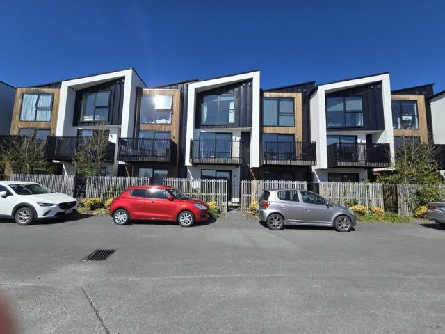 House for rent in Addington, Canterbury
