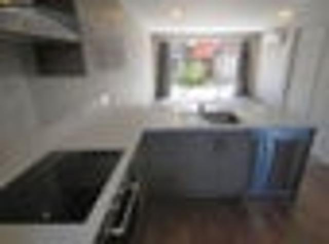 Townhouse for rent in Addington, Canterbury