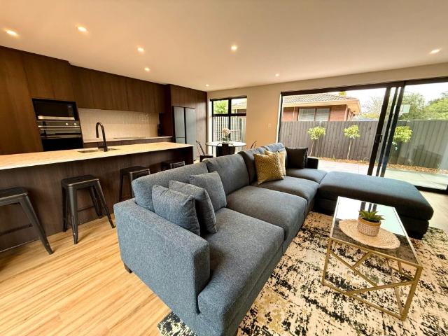 Townhouse for rent in Addington, Canterbury