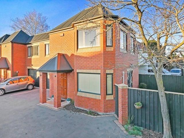 House for rent in Heathcote, Canterbury