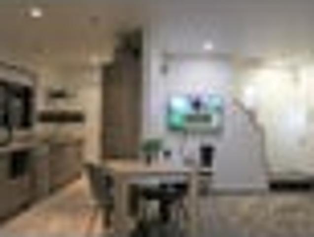 Townhouse for rent in Heathcote, Canterbury
