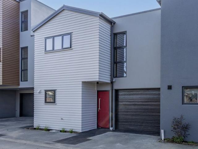 House for rent in Addington, Canterbury
