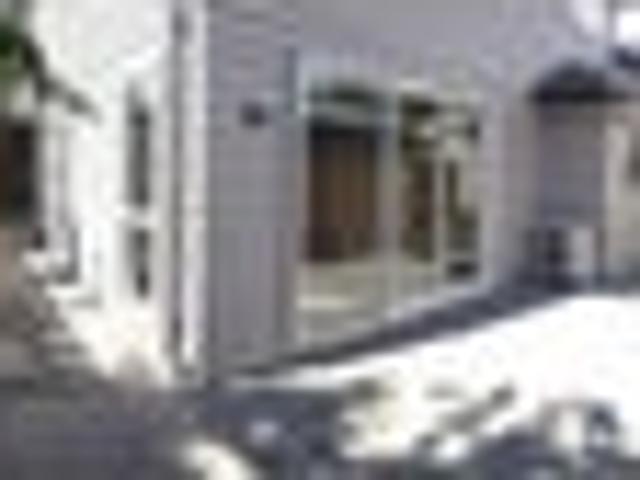 Townhouse for rent in Addington, Canterbury