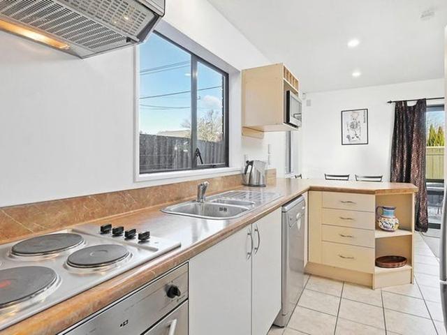 Apartment for rent in Heathcote, Canterbury