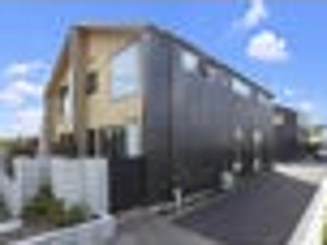 Townhouse for rent in Addington, Canterbury