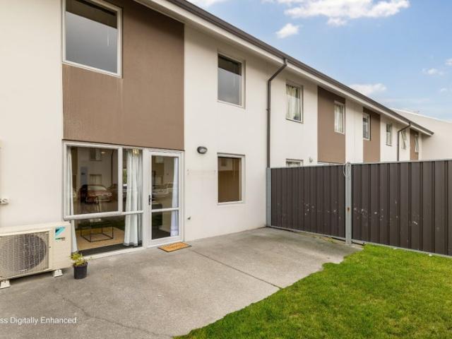 Apartment for rent in Addington, Canterbury