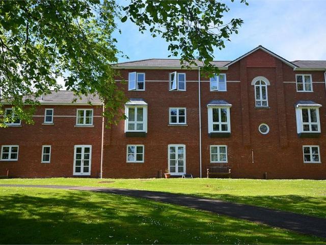 Apartment for rent in Watergate, Devon