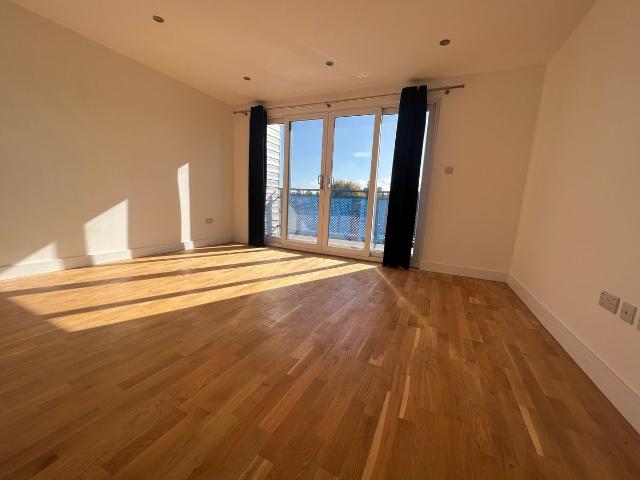 Apartment for rent in London Borough of Croydon, Selsdon
