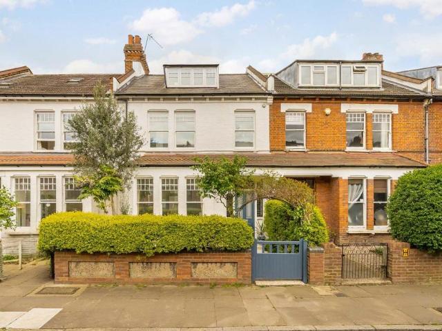 House for rent in Stroud Green, Greater London