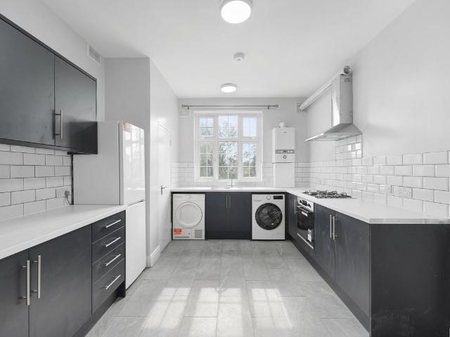 Apartment for rent in Selsdon, Greater London