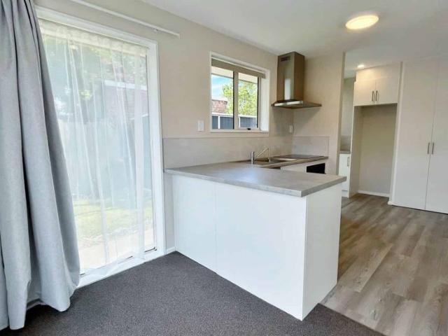 Townhouse for rent in Addington, Canterbury