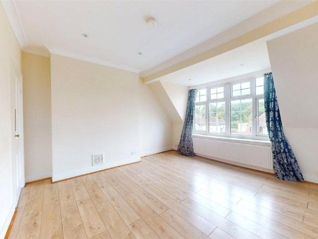 Apartment for rent in London Borough of Croydon, Addiscombe