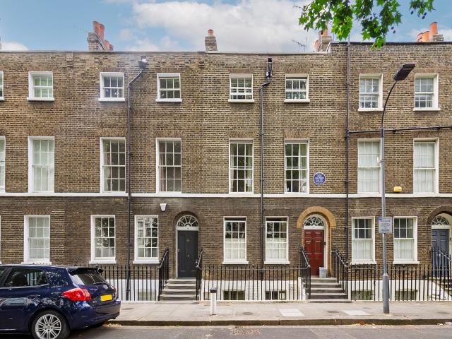 House for rent in West Kensington, Greater London