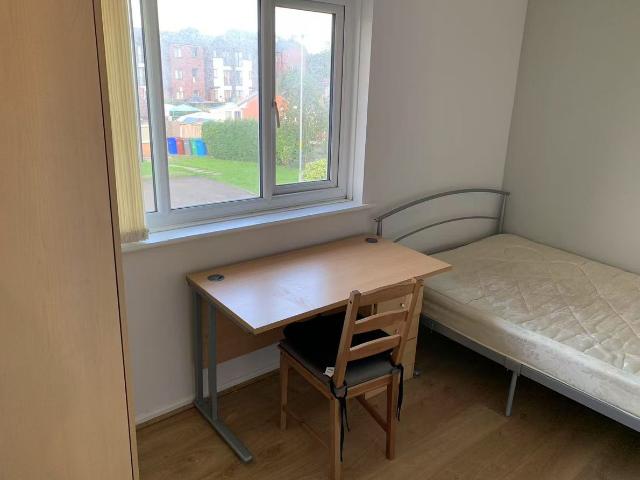 Room for rent in Chorlton-on-Medlock, Georgia