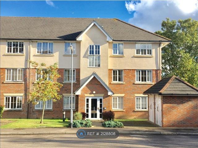 Apartment for rent in Ivy Chimneys, Epping Forest