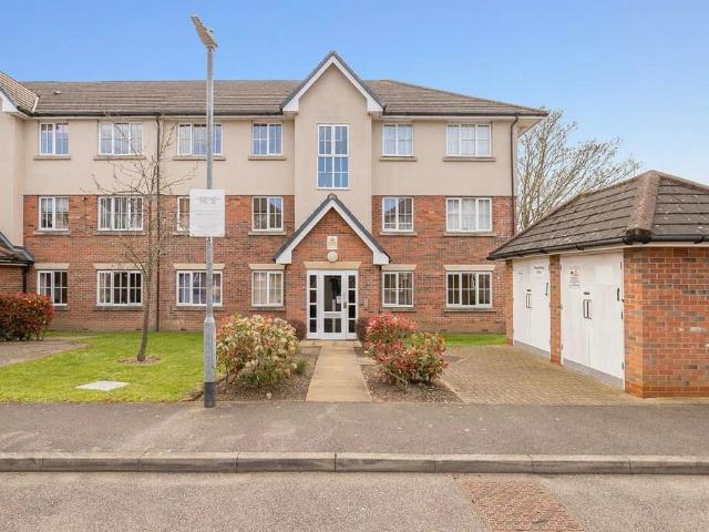 Apartment for rent in Ivy Chimneys, Epping