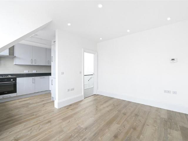 House for rent in Brook Green, Greater London