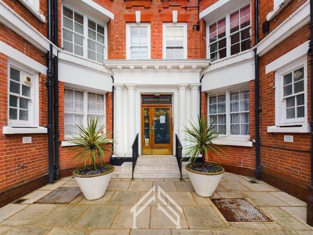 House for rent in St. John's Wood, Greater London