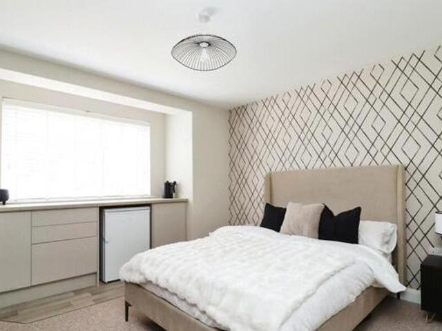 House for rent in Overslade, New Bilton