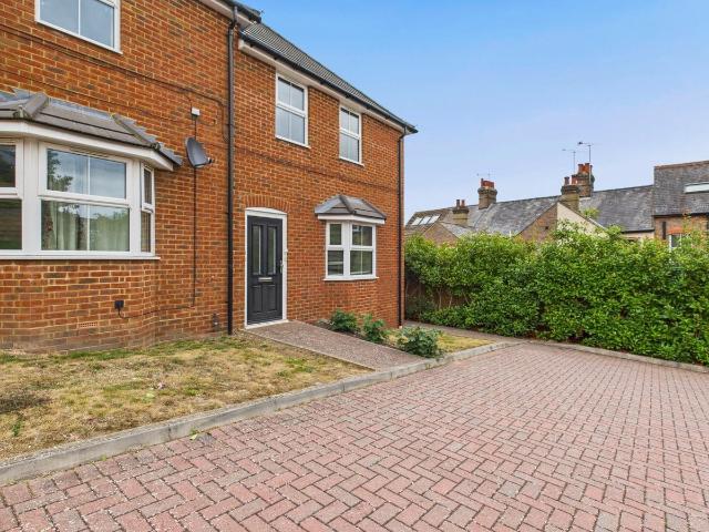 Apartment for rent in Chesham