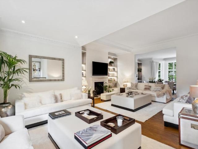House for rent in Kensington, Greater London