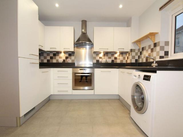 Apartment for rent in Ferndale, Sandown Park