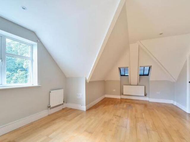House for sale in Addlestone, Runnymede