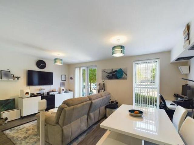 House for sale in Chertsey, Runnymede
