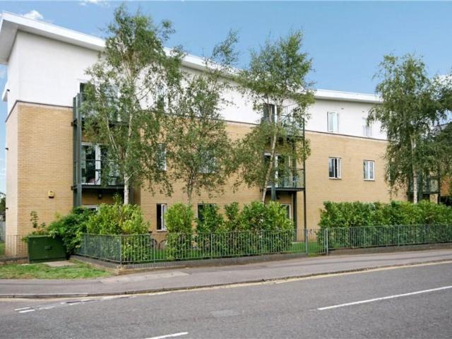 Apartment for rent in Addlestone, Runnymede