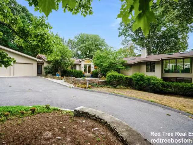 Apartment for rent in Brookline