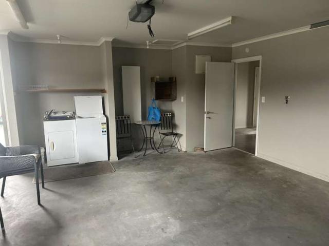 Townhouse for rent in Otakou