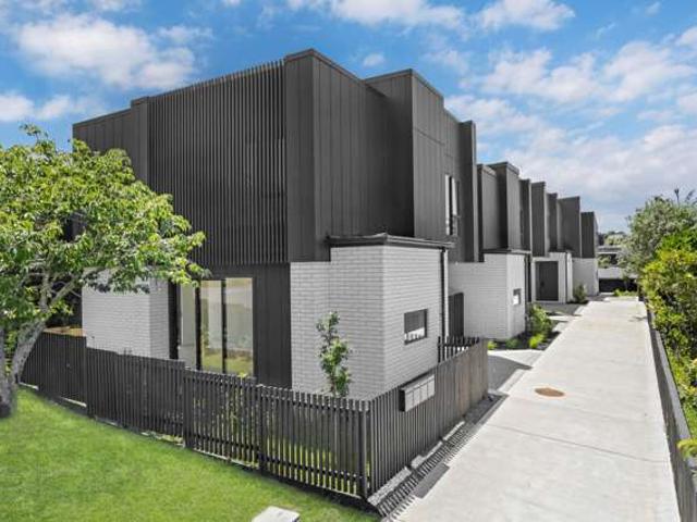 Townhouse for sale in Howick