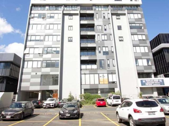 Apartment for sale in Manukau, Auckland