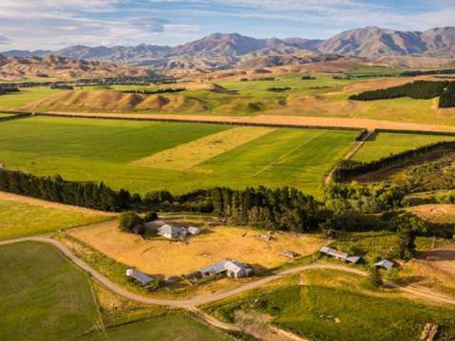 Property for sale in Otakou