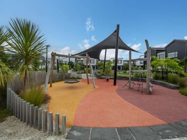 Townhouse for sale in Mount Wellington