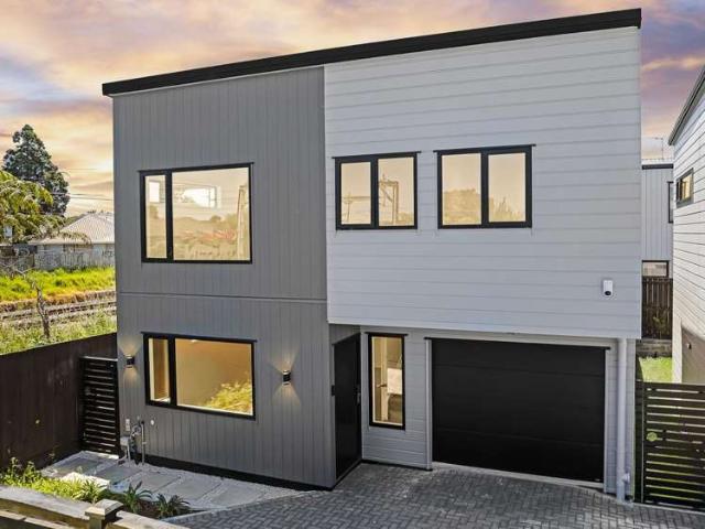 Townhouse for sale in East Tamaki
