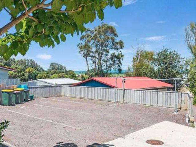 Apartment for rent in Pukehina, Bay Of Plenty