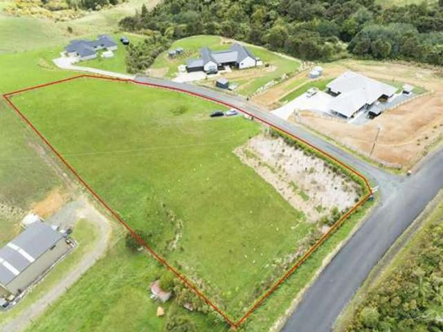 House for sale in Awhitu