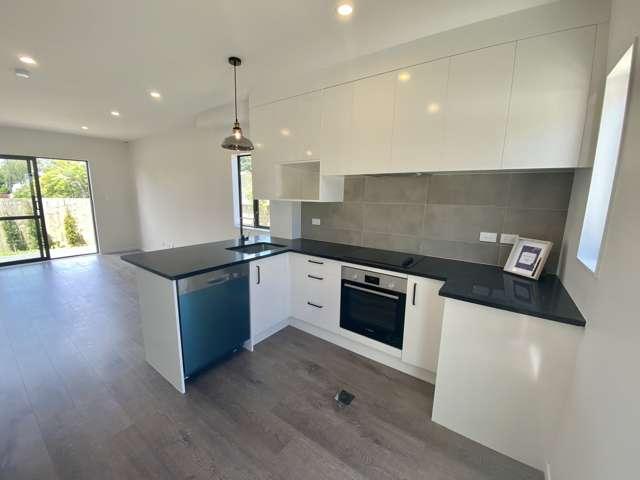 Townhouse for rent in Rānui, Henderson-Massey