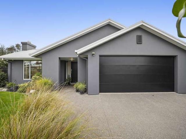House for sale in Woodend, Canterbury