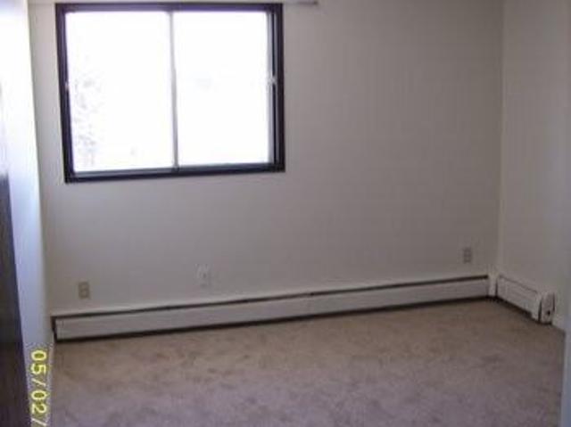 Apartment for rent in Wedgewood, Alberta