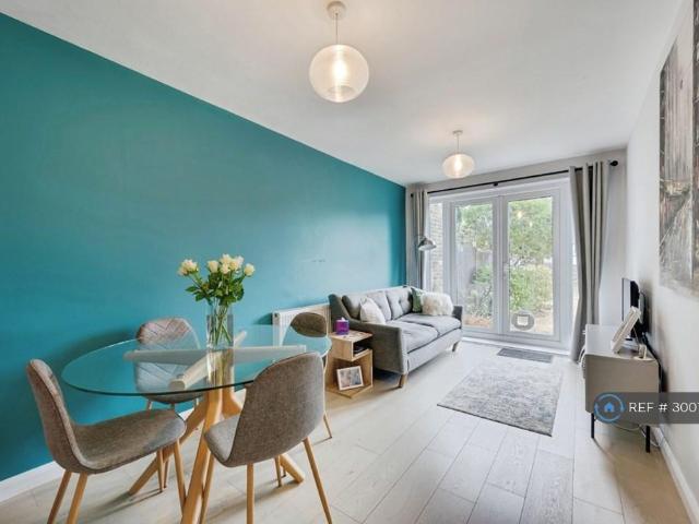 Apartment for rent in London Borough of Merton, Greater London